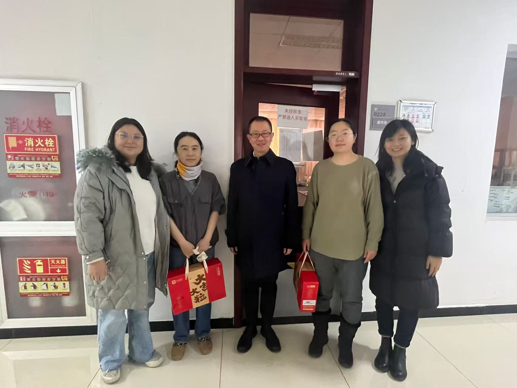 1737545469214008392.jpg 1737545469214008392.jpg